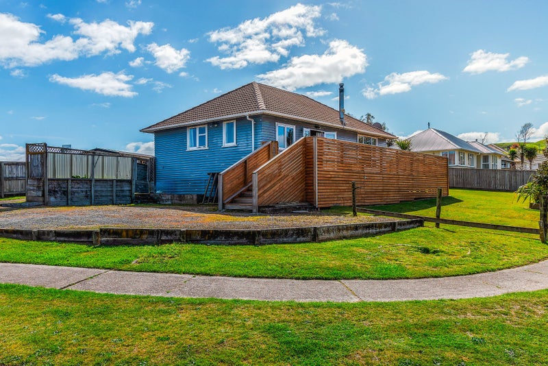 4 Kauri Drive, Wairakei, Taupo - Carousel 1