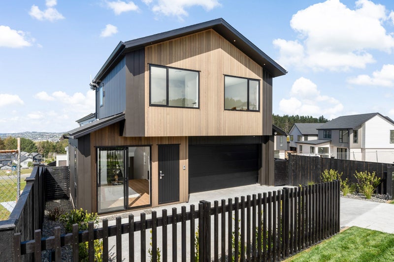 37 Kikorangi Drive, Wainui, Wainui - Carousel 1