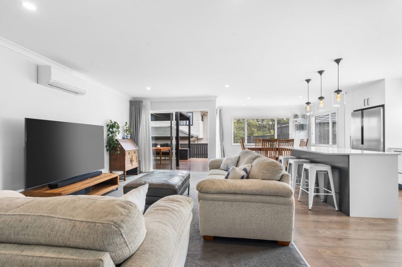 13 Barrels Close, Kumeu - Carousel 2