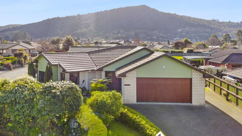 87 Rimuvale Street, Pukehangi, Rotorua - Carousel 1