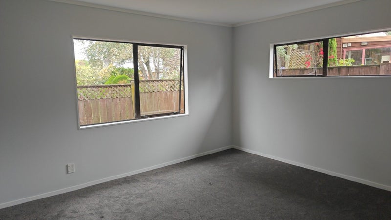 49 Rata Street, New Lynn, Auckland - Carousel 8