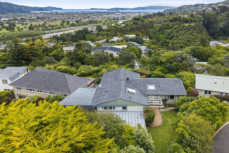 29 Bedford Grove, Kelson, Lower Hutt - Carousel 2