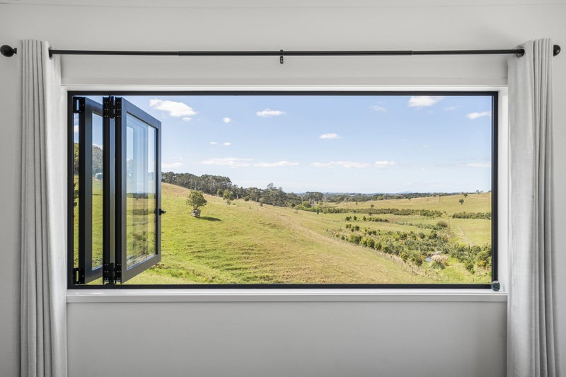 105 Annandale Road, Kumeu, Kumeu - Carousel 1