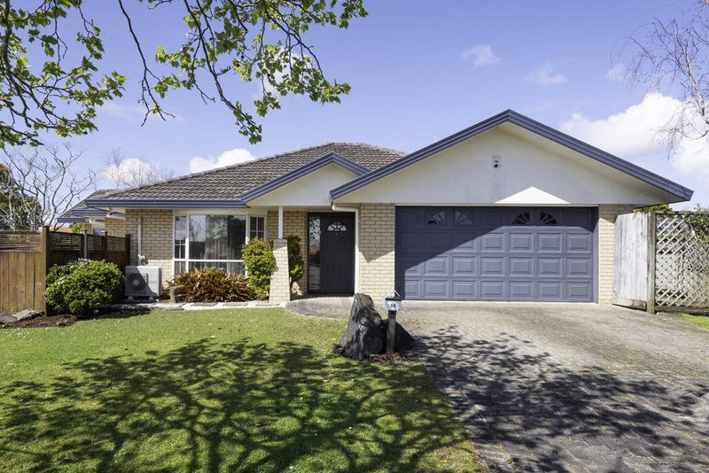 1/1 Ambleside Drive, Northpark, Auckland - Carousel 1