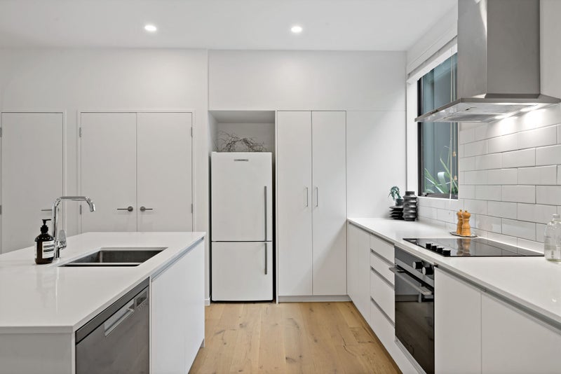 6/37 Upland Road, Remuera, Auckland - Carousel 2