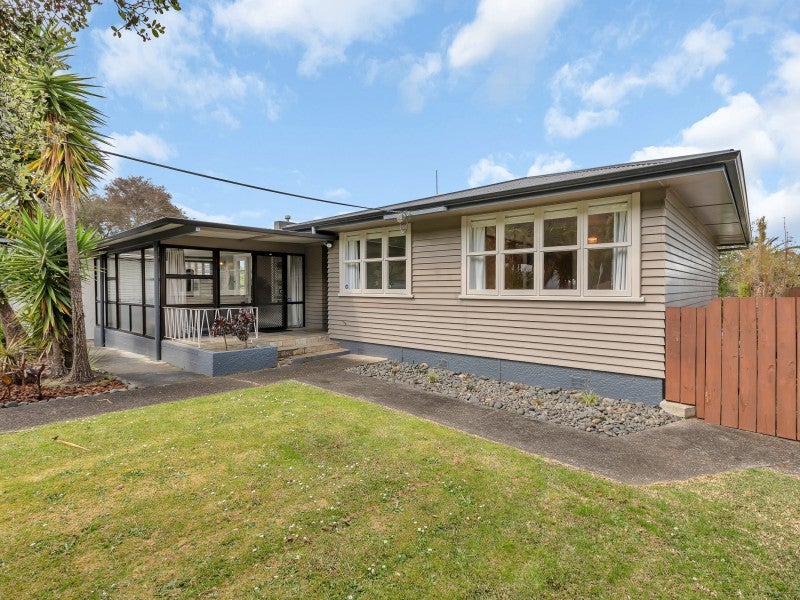 25 Wilson Avenue, Avenues, Whangarei - Carousel 1
