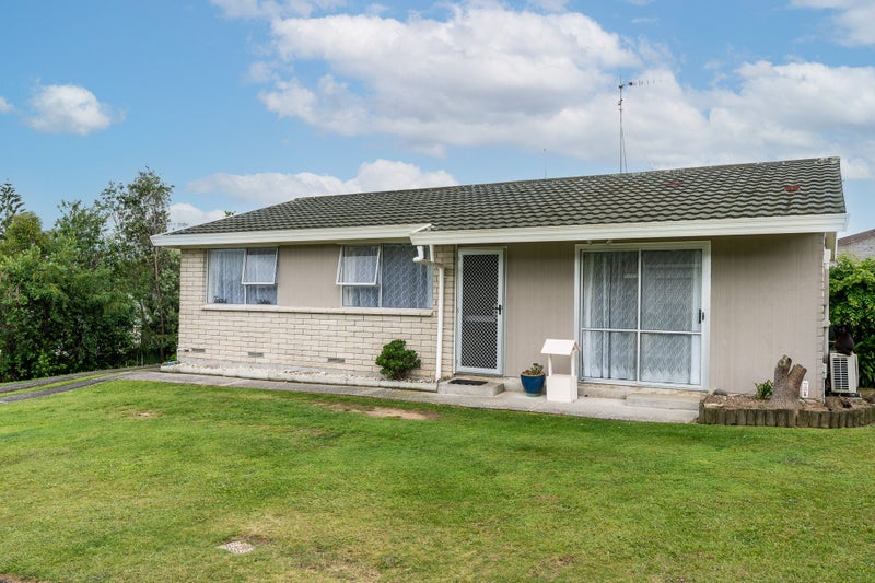 72 Amanda Avenue, Dinsdale, Hamilton - Carousel 2