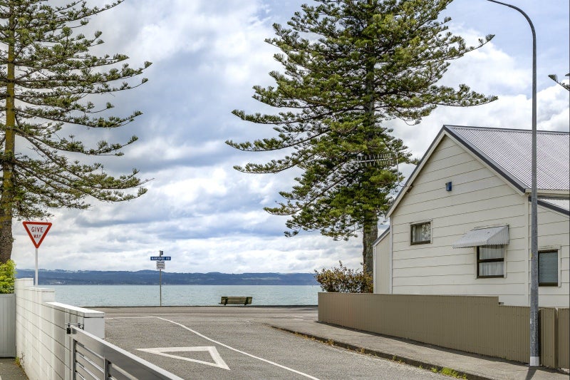 1 Raglan Street, Ahuriri, Napier - Carousel 2