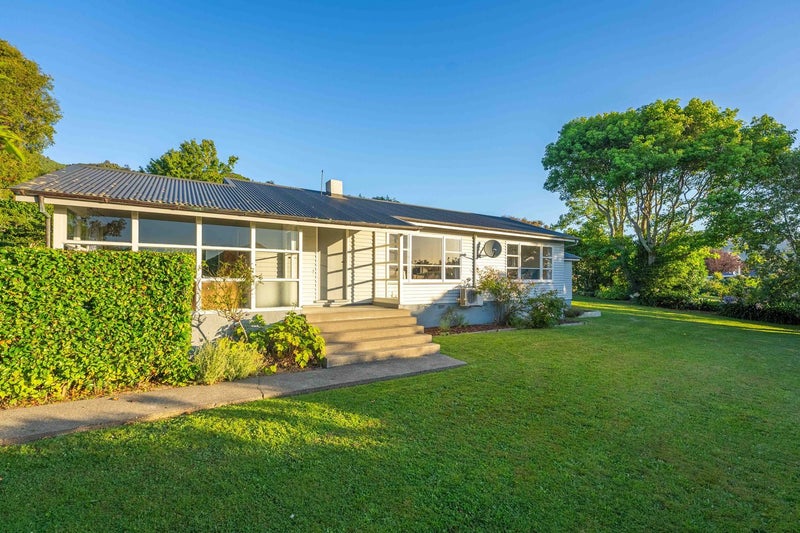 58 Winara Avenue, Waikanae, Waikanae - Carousel 1