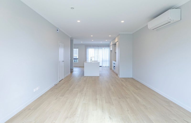 20 Beach Road, Te Atatu Peninsula, Auckland - Carousel 18