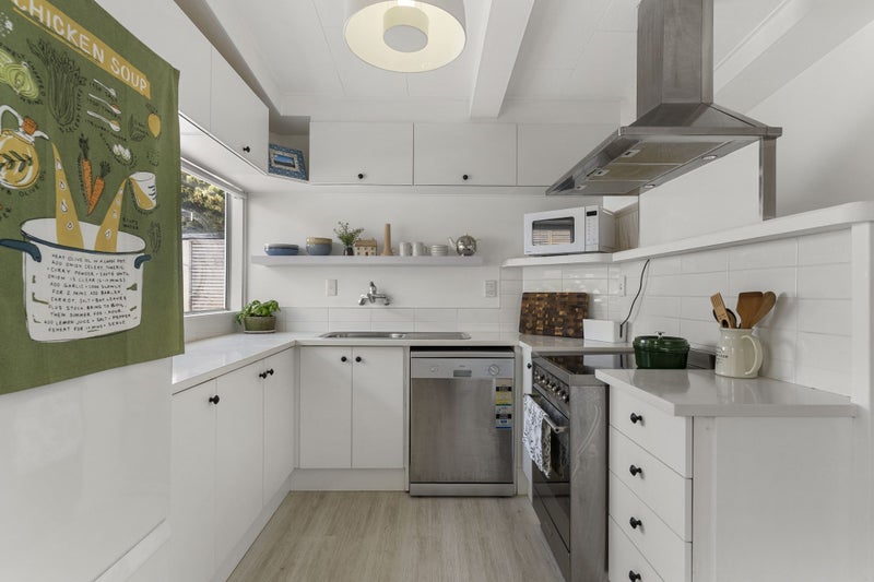 2/58 Birkdale Road, Birkdale, Auckland - Carousel 2