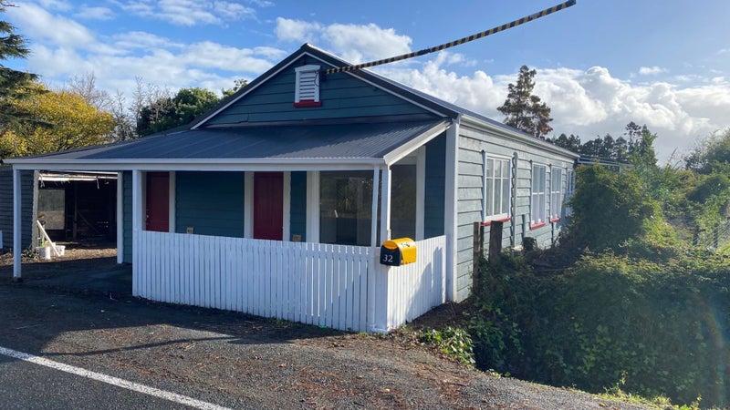 32 Taupaki Road, Henderson - Carousel 2