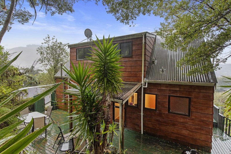 34 Amber Grove, Birchville, Upper Hutt - Carousel 15