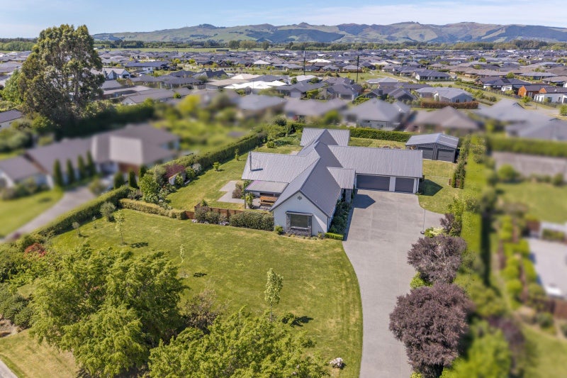 45 Liffeyfields Drive, Lincoln, Lincoln - Carousel 1