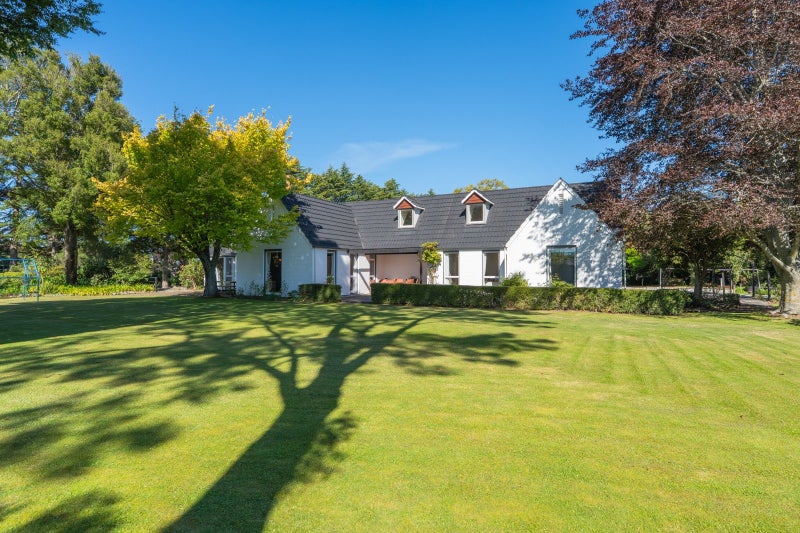 53 Bangor Road, Darfield, Darfield - Carousel 1