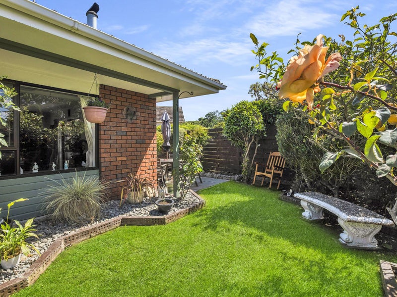 21A Rosebank Grove, Waikanae - Carousel 1