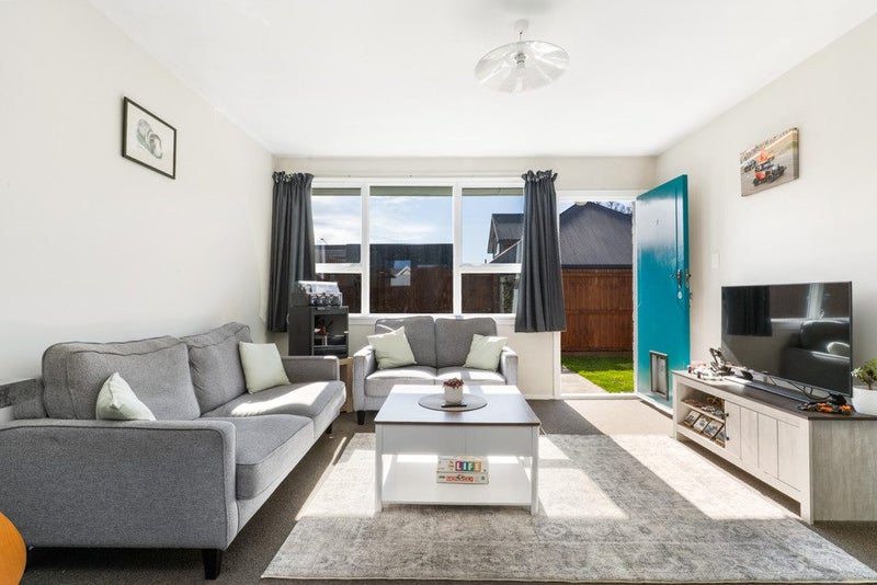 2/145 Champion Street, Edgeware, Christchurch - Carousel 2