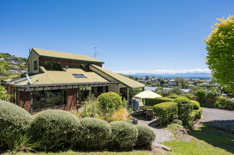 18 Barrington Place, Richmond, Richmond - Carousel 2