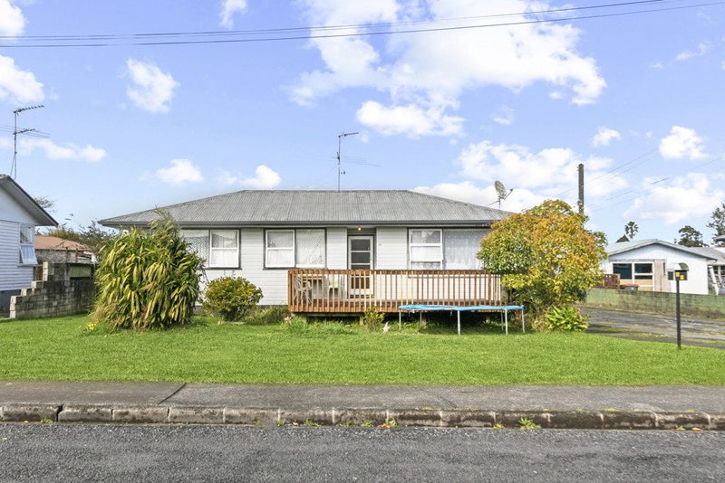 59 Sheehan Avenue, Papakura, Papakura - Carousel 1