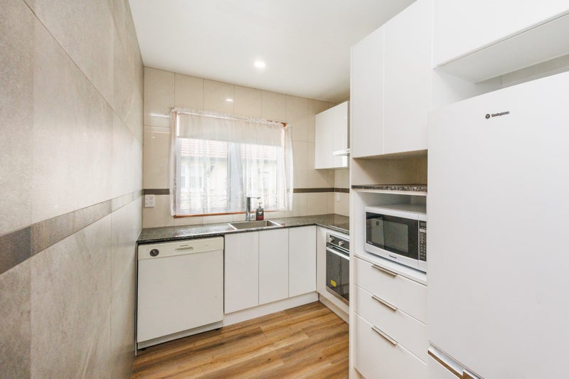 5/288 College Street, West End, Palmerston North - Carousel 2