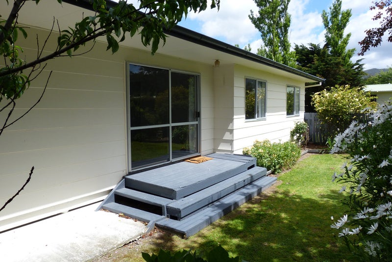 98A Revans Street, Featherston - Carousel 17