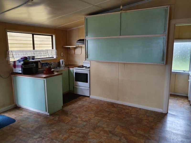 68 Blake Street, Blaketown, Greymouth - Carousel 2