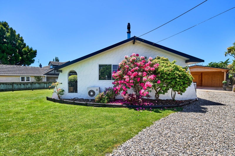 33 MacLaren Street, Maymorn, Upper Hutt - Carousel 2