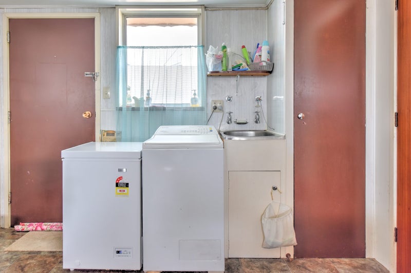23B Ardwick Street, Gore - Carousel 11