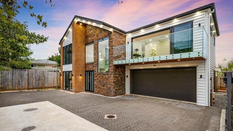 2C Bledisloe Street, Cockle Bay, Auckland - Carousel 1