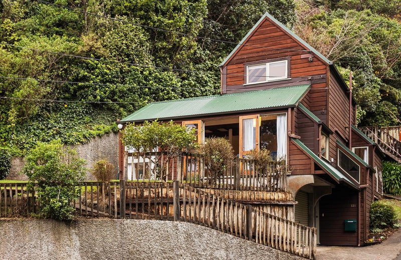 121 Mairangi Road, Wilton, Wellington - Carousel 1