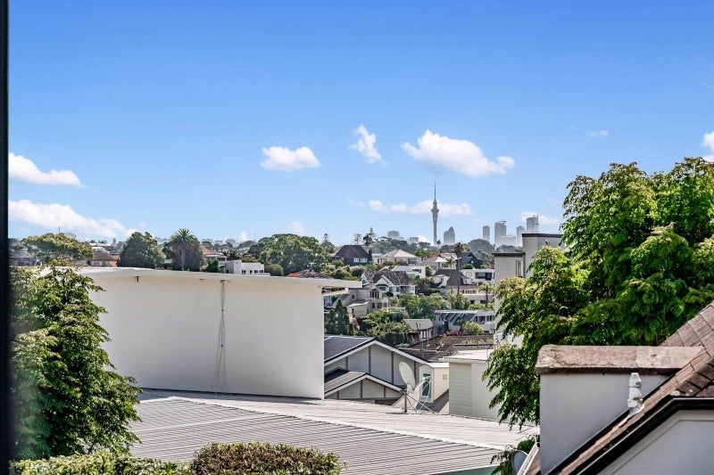 17 Tuhimata Street, St Heliers, Auckland - Carousel 2