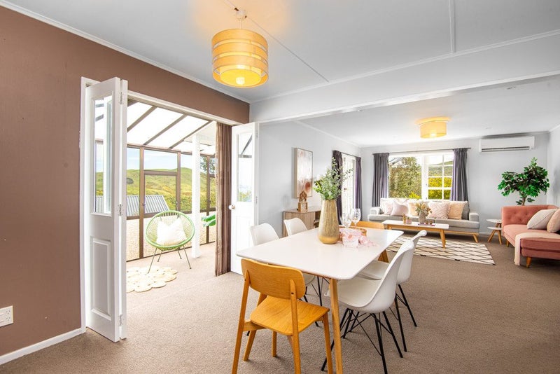 35 Outram Grove, Kelson, Lower Hutt - Carousel 1