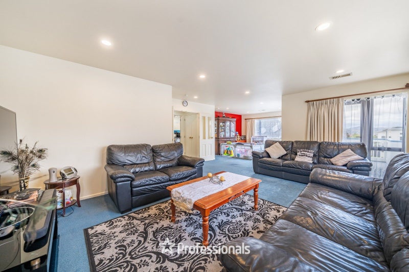 70 Redvers Drive, Belmont, Lower Hutt - Carousel 2