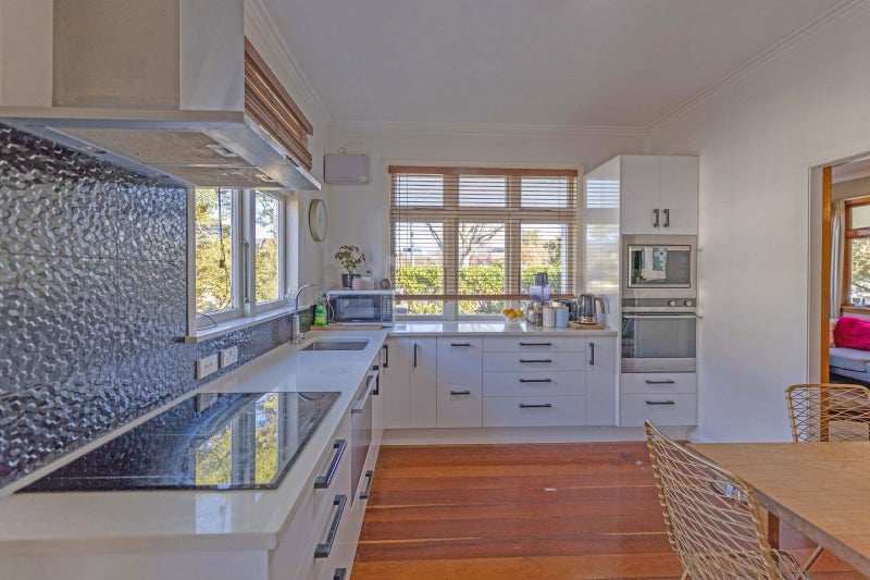 95 Churchill Avenue, Hokowhitu, Palmerston North - Carousel 1