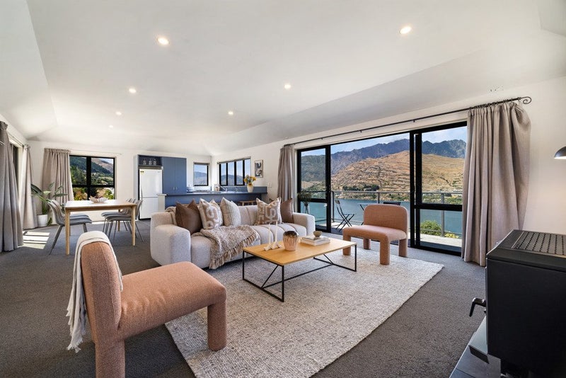 5 Gum Lane, Queenstown, Queenstown - Carousel 1