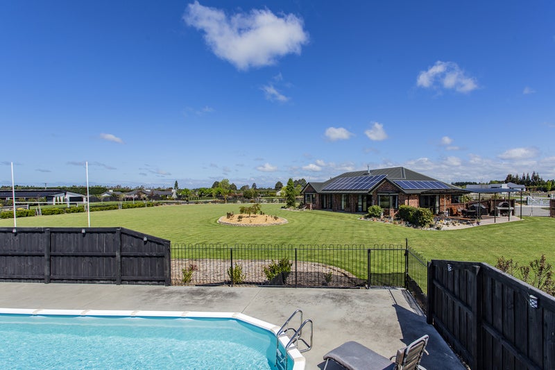 2 Joy Place, Ohoka, Rangiora - Carousel 1