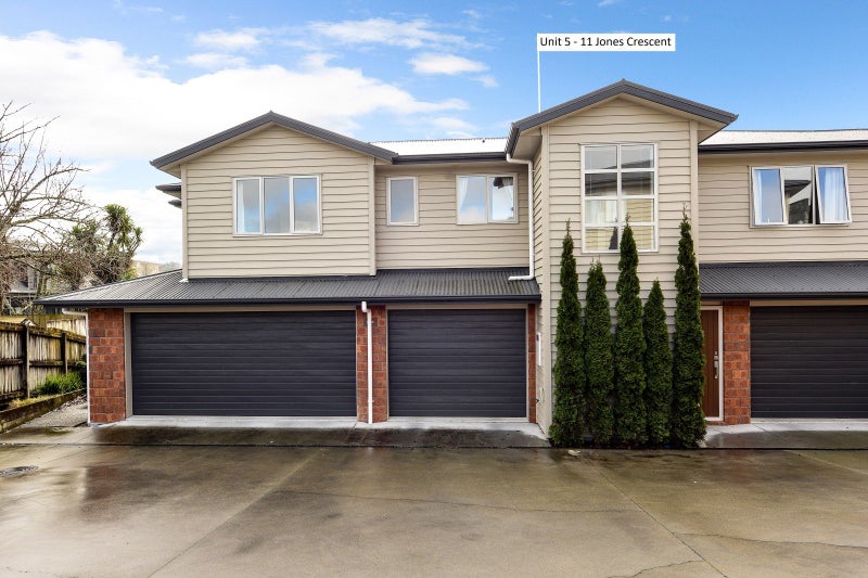 5/11 Jones Crescent, Melville, Hamilton - Carousel 2