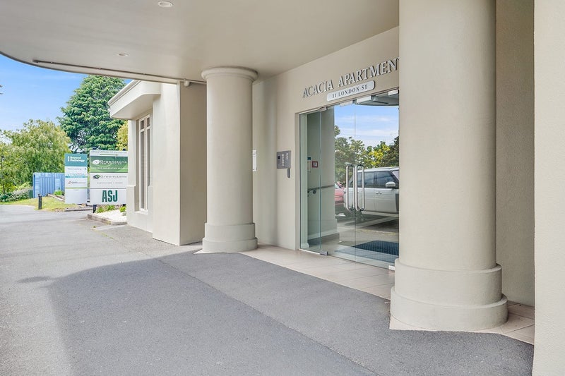 2E/11 London Street, Hamilton City Central, Hamilton, Waikato - Carousel 1