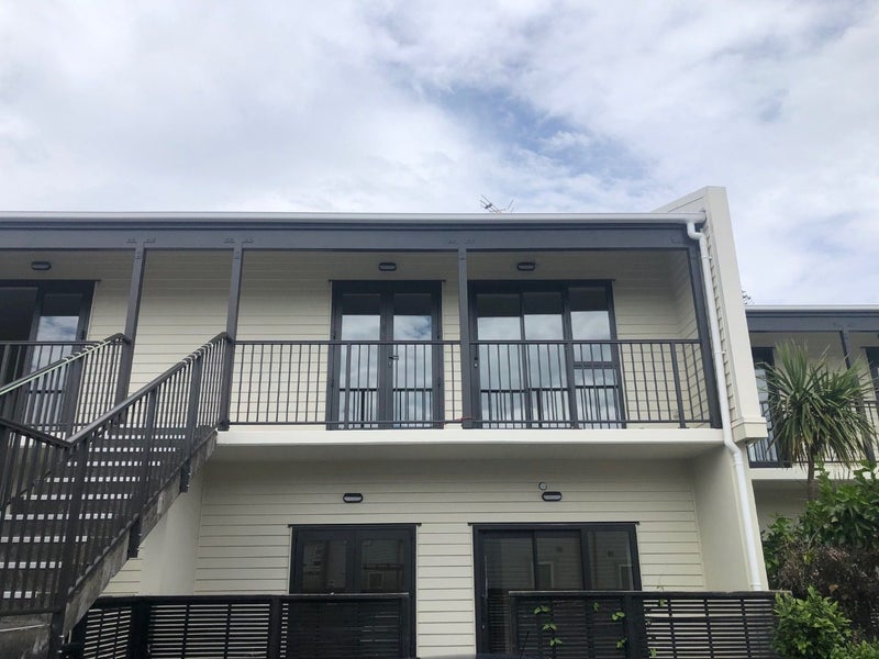 1J/193 Main Highway, Ellerslie, Auckland - Carousel 1
