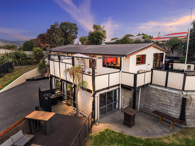 16 Karaka Grove, Raumati Beach, Paraparaumu - Carousel 2