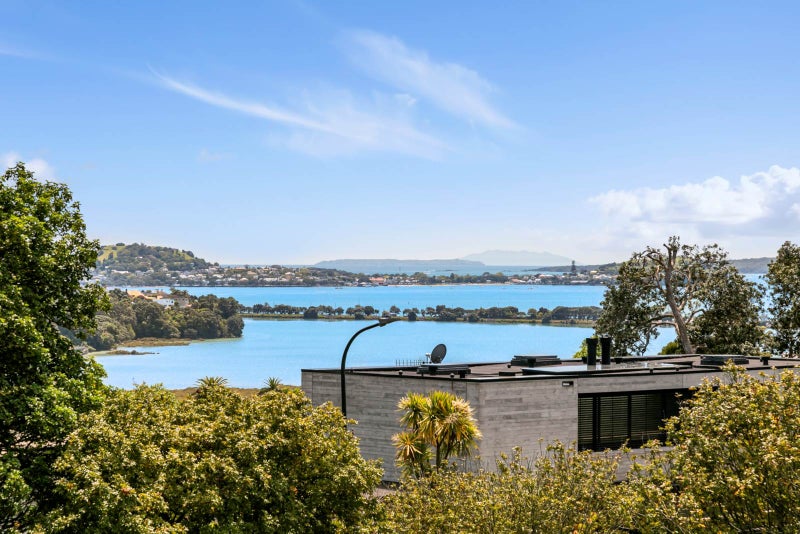 19 Arney Crescent, Remuera, Auckland - Carousel 1