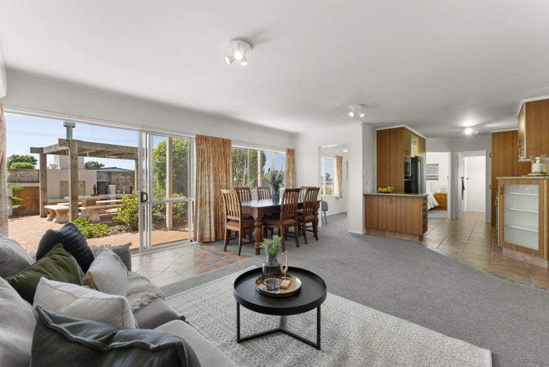 1134 Papamoa Beach Road, Papamoa Beach, Papamoa - Carousel 2