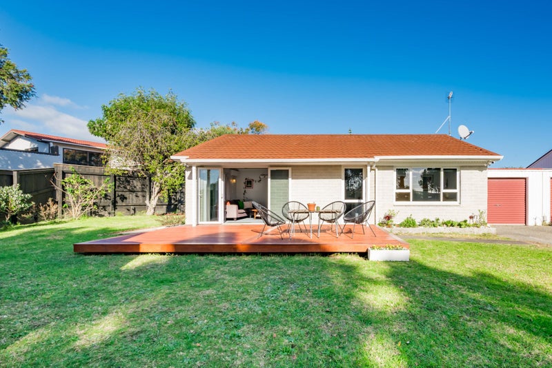 23 Nola Avenue, Raumati Beach, Paraparaumu - Carousel 2
