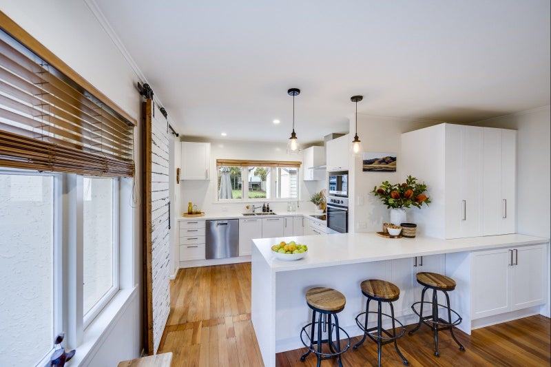 47 Iona Road, Havelock North, Havelock North - Carousel 2