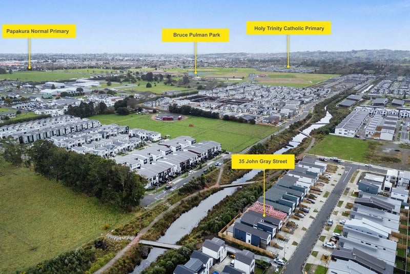 35 John Gray Street, Papakura, Papakura - Carousel 16