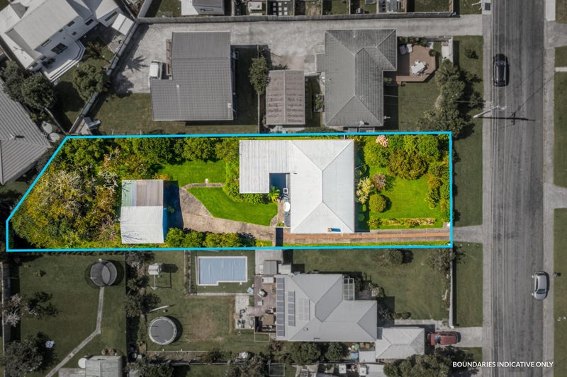 7 Abbotleigh Avenue, Te Atatu Peninsula, Auckland - Carousel 1