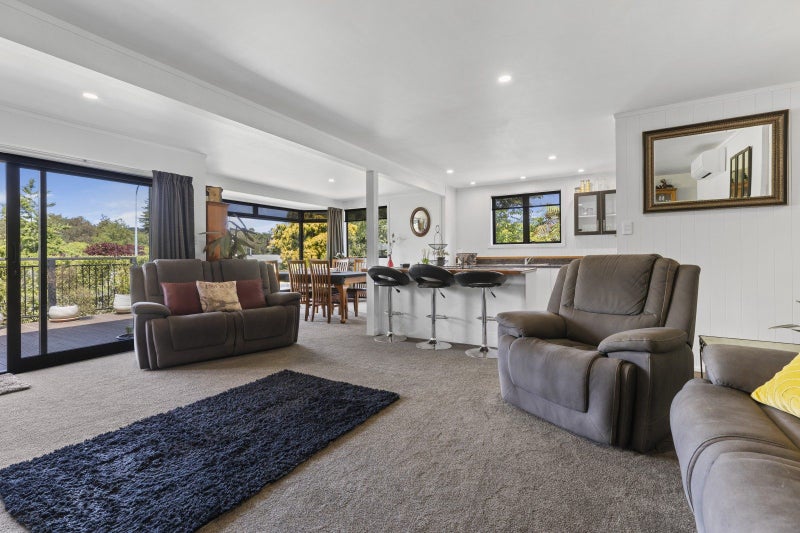 112 Golf Road, Taumarunui - Carousel 1