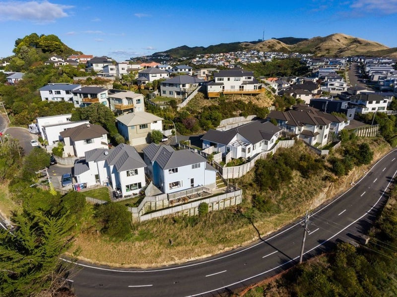 151 Ironside Road, Johnsonville, Wellington - Carousel 17