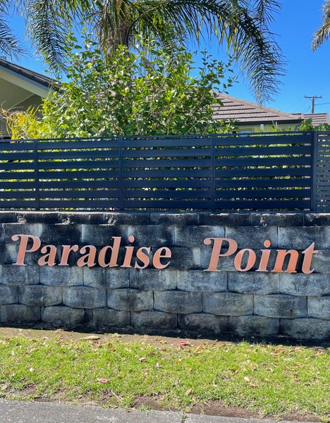 2 Paradise Point Place, One Tree Point - Carousel 32
