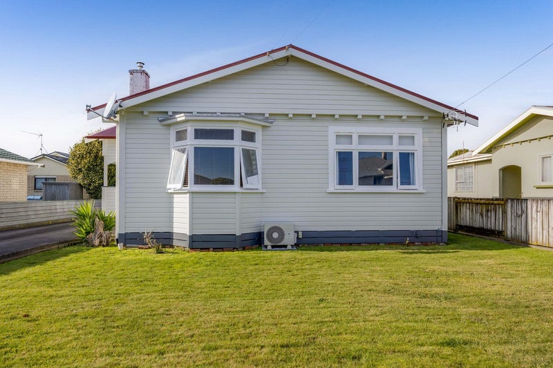 6 Regent Street, Hawera - Carousel 20